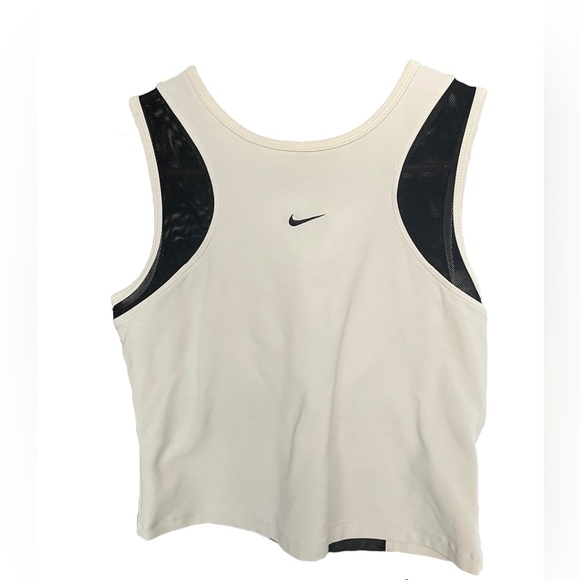Compression Nike Crop Tank - Picture 1 of 2